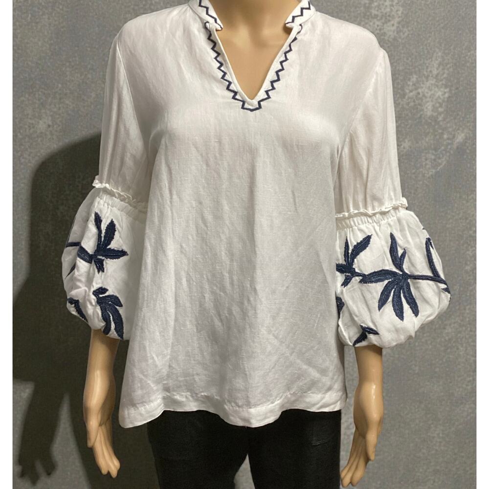 Chico's Linen Blend Lantern Sleeve Top white with navy blue embroidery size 6